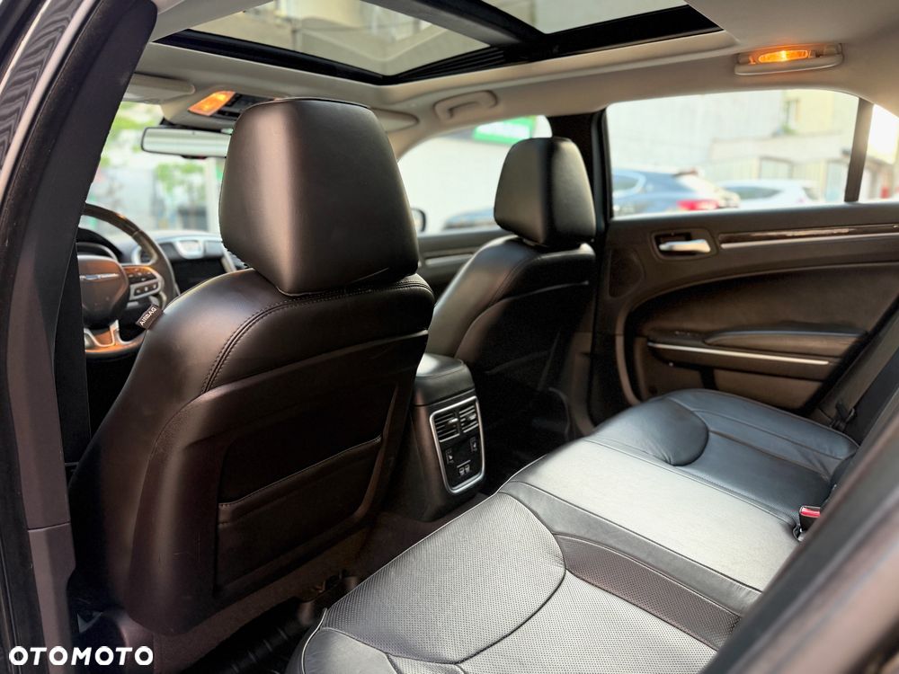 Chrysler 300 - 13