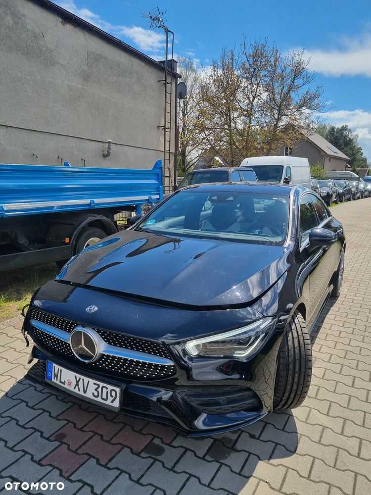 Mercedes-Benz CLA 220 4Matic 7G-DCT AMG Line - 32