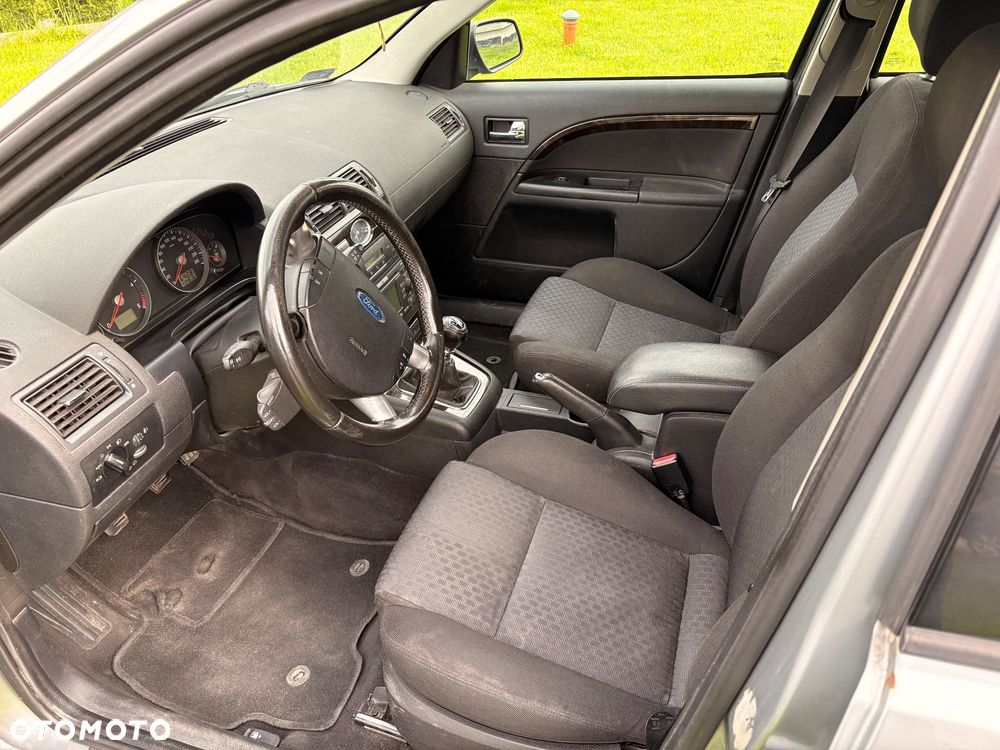 Ford Mondeo 2.0 TDCI Ghia - 5