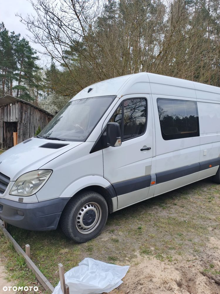 Mercedes-Benz Sprinter - 2