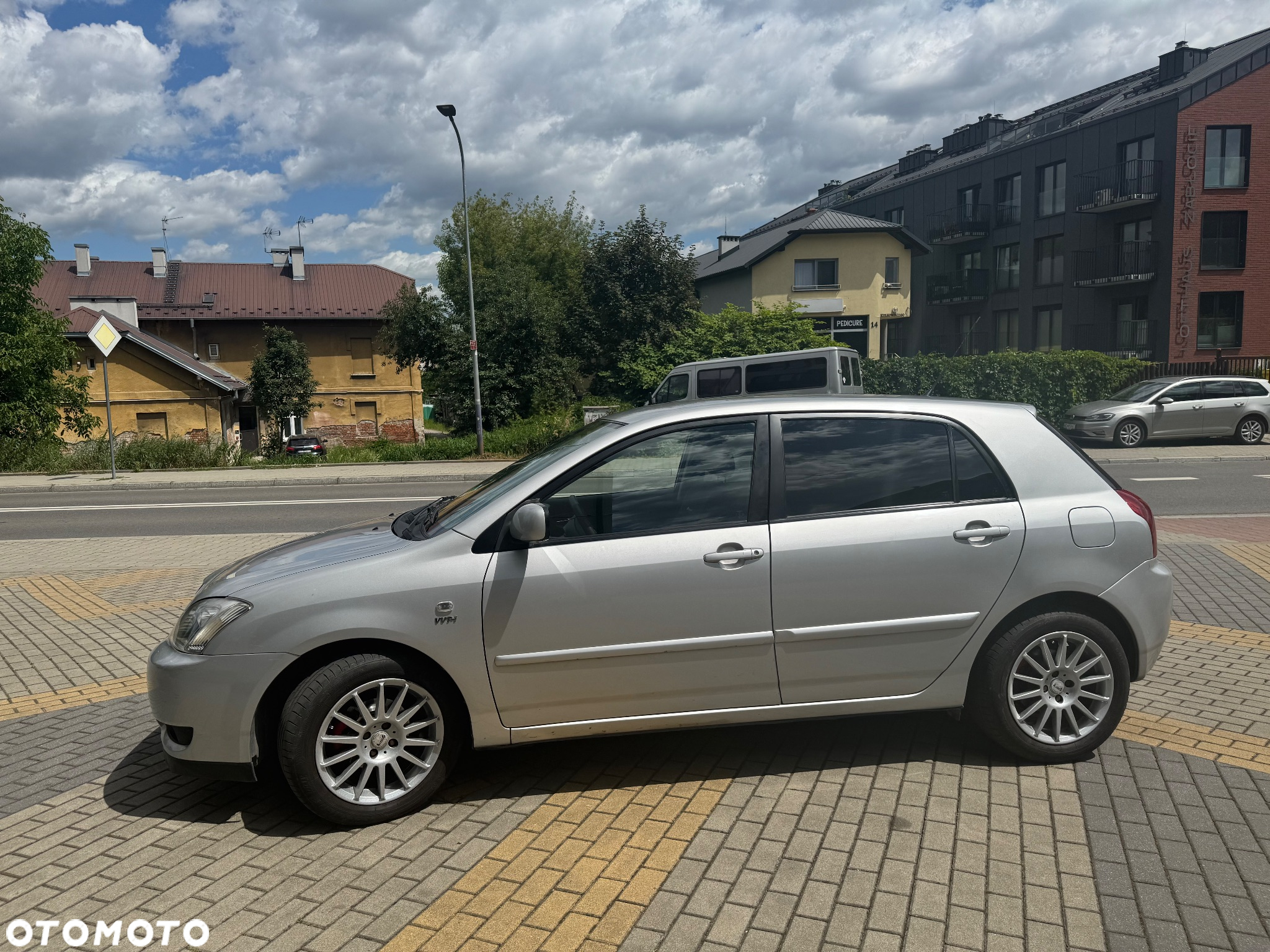 Toyota Corolla 1.6 VVT-i Sol - 3