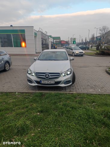 Mercedes-Benz Klasa E 300 BlueTEC HYBRID 7G-TRONIC Elegance