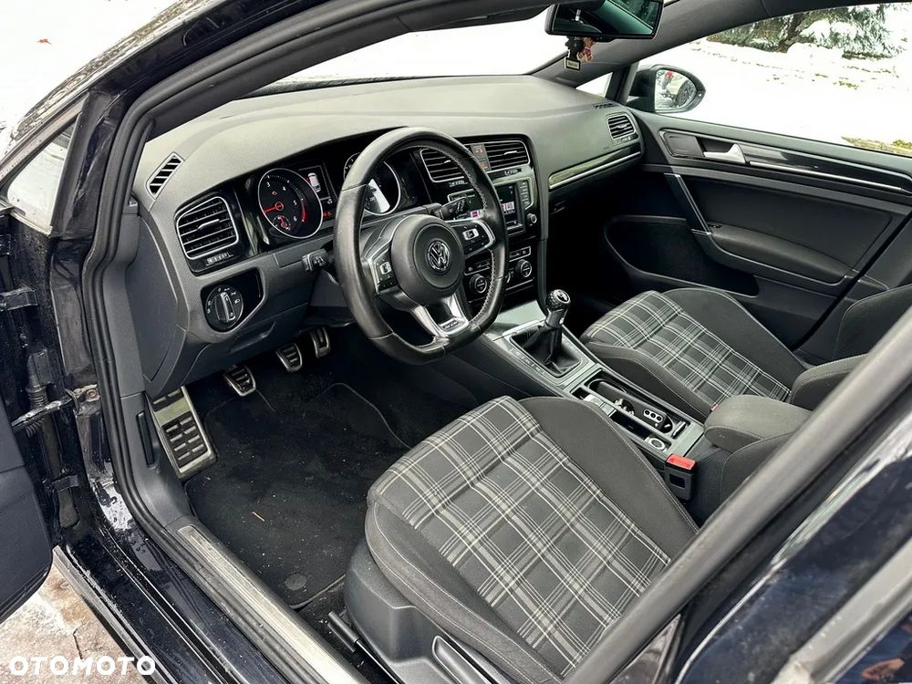 Volkswagen Golf 2.0 TDI BMT GTD - 7