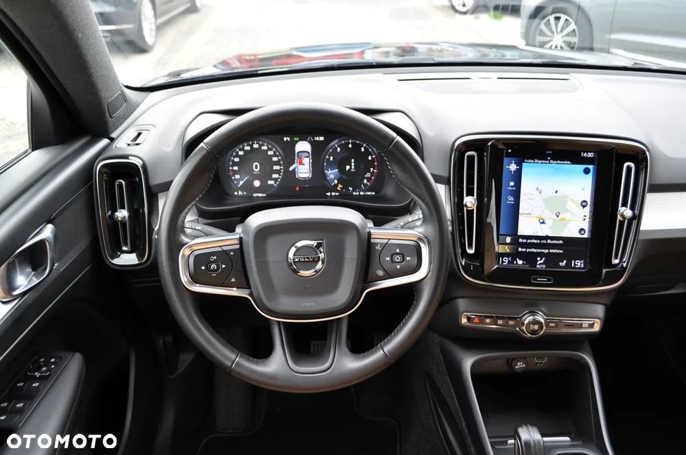 Volvo XC 40 T3 Momentum Pro - 15
