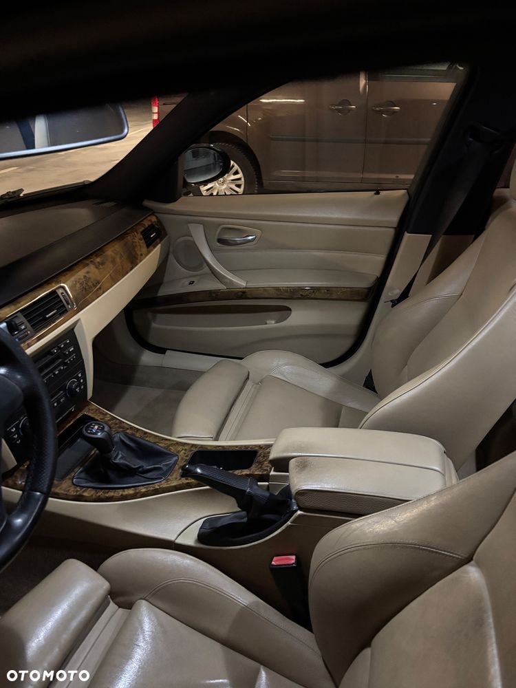 BMW Seria 3 320d - 9