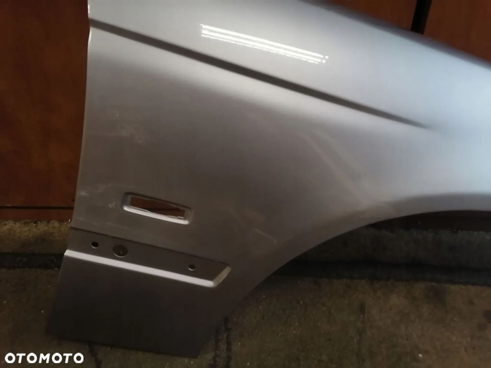 błotnik prawy przód przedni bmw 5 e39 12.95-06.04r A300 Alpine White 668 Jet Black 354 Titanium Silver Metallic 896 Blue Water Metallic 372 Steel Blue Metallic 482 Toledo Blue Metallic 449 Slate Green Metallic 430 Oxford Green Metallic II 364 Topaz Blue Metallic 475 Black Sapphire Metallic 481 Kalahari Beige Metallic 472 Sterling Gray Metallic 892 Titanium Gray Metallic 348 Aubergine 334 Glacier Green Metallic 309 Arctic Silver Metallic 339 Aspen Silver 297 Montreal Blue Metallic 343 Canyon Red Metallic 324 Oxford Green Metallic I 301 Cashmere Beige Metallic 362 Siena Red Metallic 363 Biarritz Blue Metallic 263 Dark Blue Metallic 310 Fjord Gray Metallic 252 Calypso Red Metallic 317 Orient Blue Metallic 356 Vermont Green Metallic 341 Panama Brown Metallic 303 Cosmos Black Metallic 366 Imola Red - 15