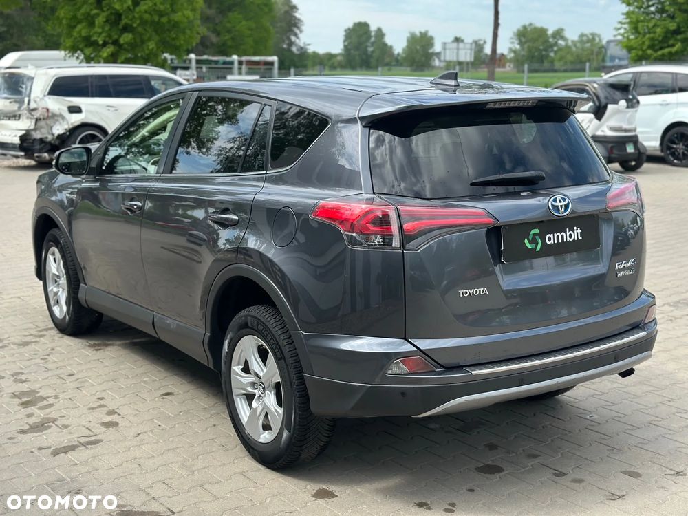 Toyota RAV4 - 5