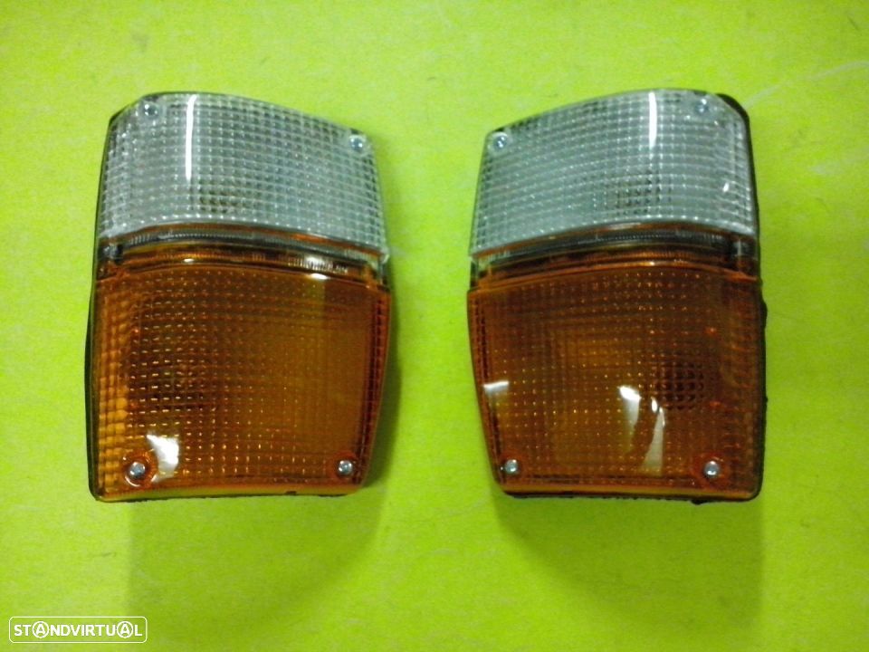Farolins frente Toyota Hiace LH20 NOVOS - 1