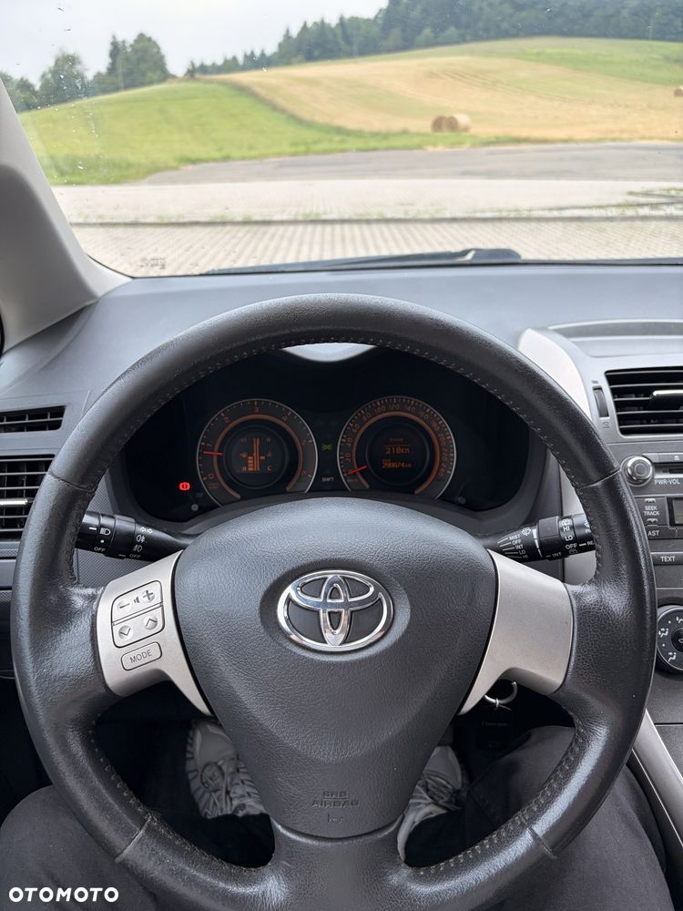 Toyota Auris - 6