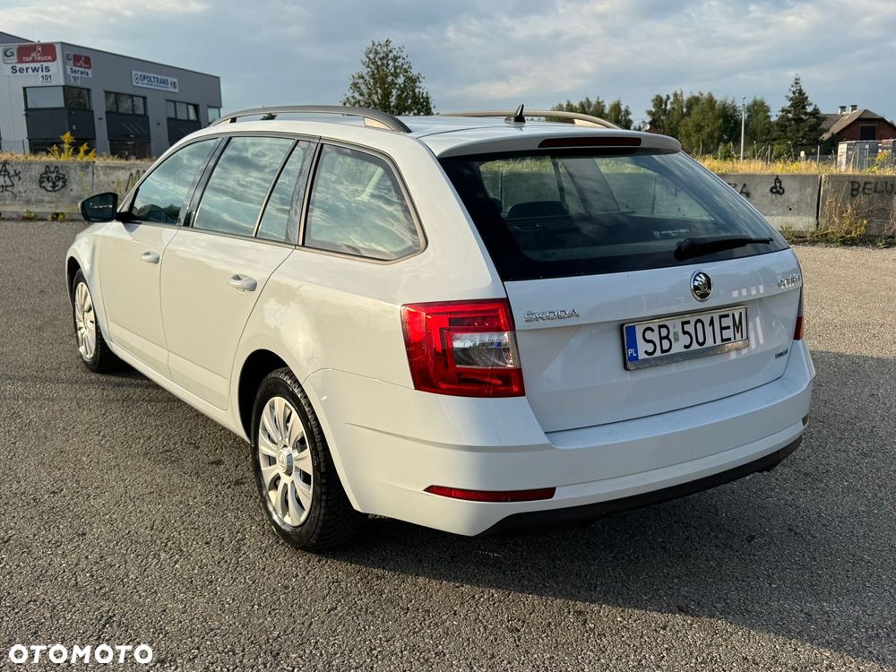 Skoda Octavia Combi 1.5 TSI G-TEC DSG Ambition - 11