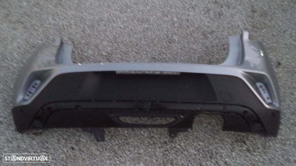 Para-choques tras Citroen C4 ano 2022 - 2