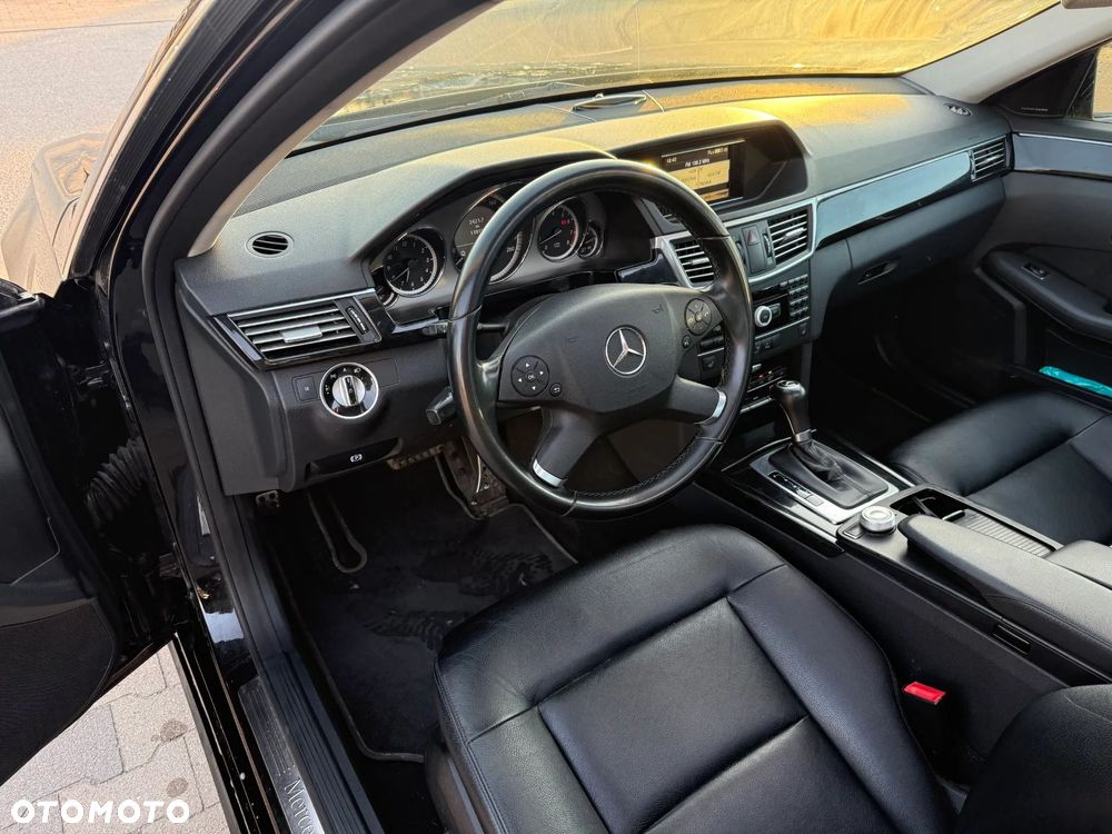 Mercedes-Benz Klasa E - 8