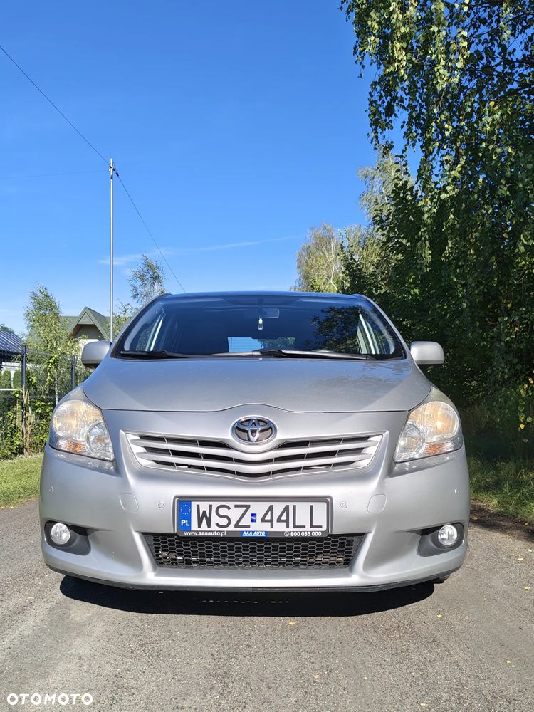 Toyota Verso 2.0 D-4D Sol - 2