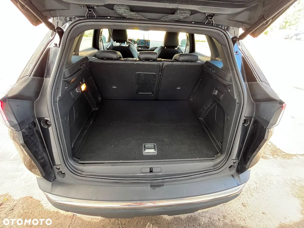 Peugeot 3008 1.6 PureTech HYbrid4 GT Line S&S EAT8 - 22