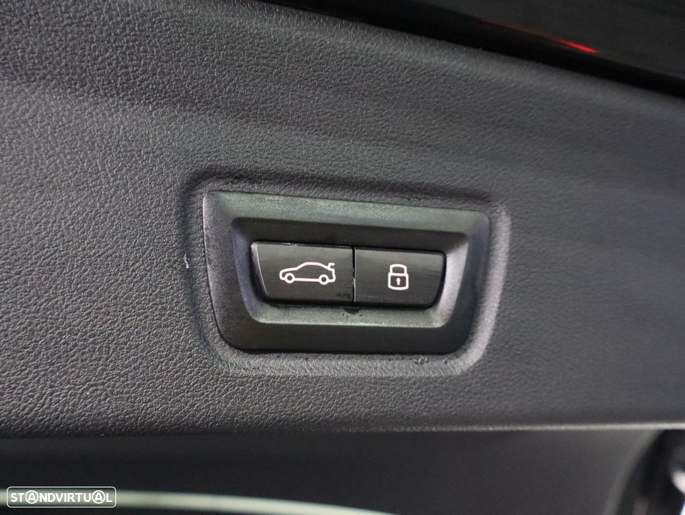 BMW i4 eDrive35 Pack Desportivo M - 26