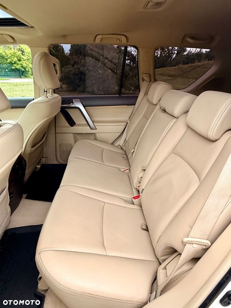 Toyota Land Cruiser LC 2.8 D-4D Executive - 22