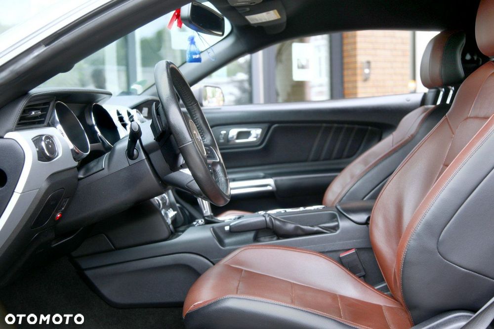 Ford Mustang - 15