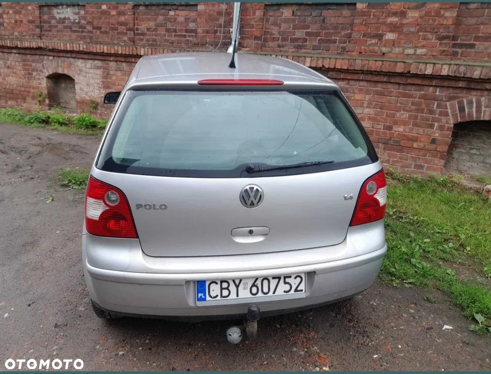 Volkswagen Polo 1.4 16V Basis - 2