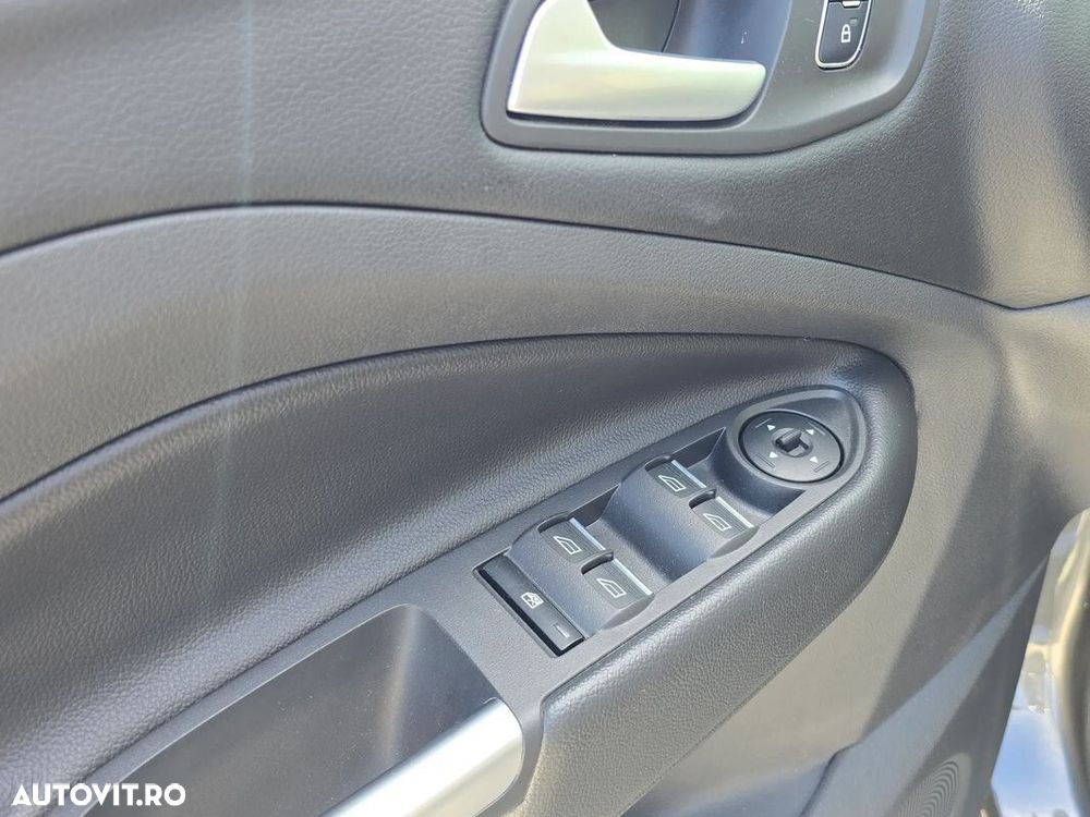 Ford Kuga 1.5 TDCi 2WD Titanium - 7