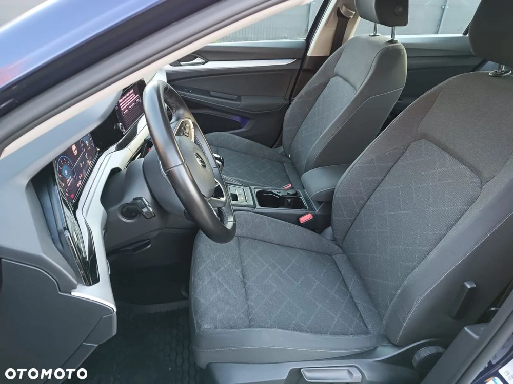 Volkswagen Golf VIII 1.5 TSI EVO Life - 24