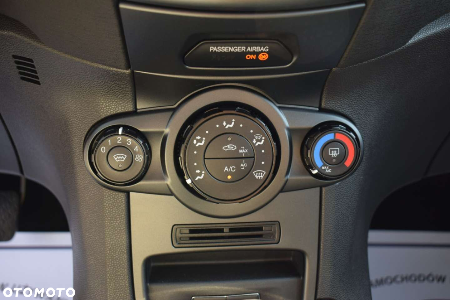 Ford Fiesta - 27
