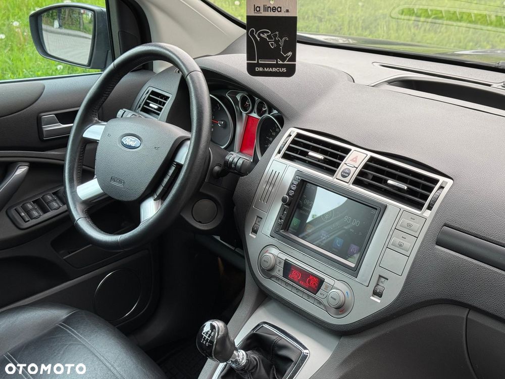 Ford Kuga 2.0 TDCi 2x4 Titanium - 26