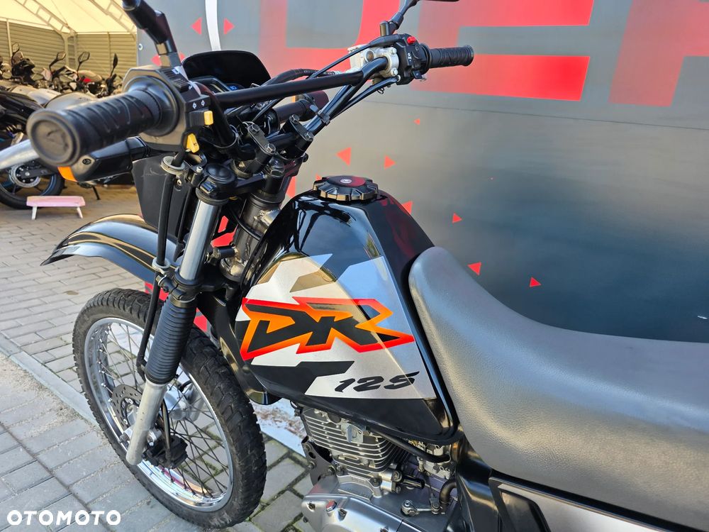 Suzuki DR - 9