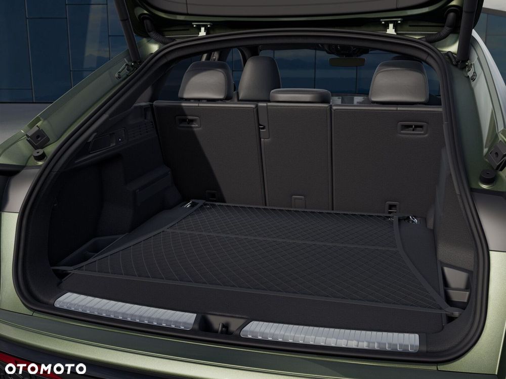 Audi Q5 Sportback - 11