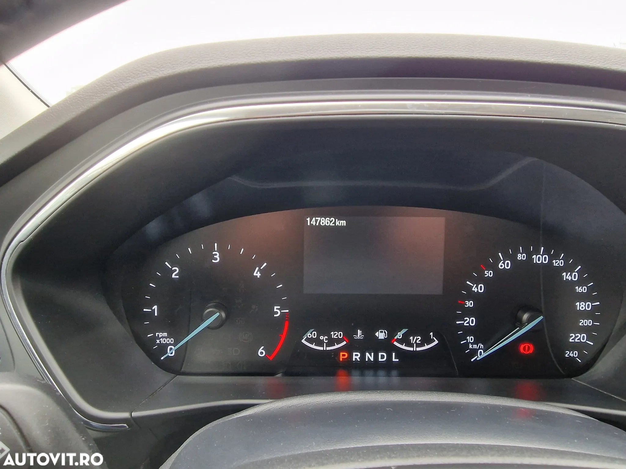 Ford Focus 2.0 EcoBlue Titanium - 12