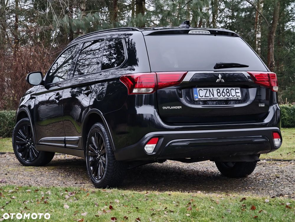 Mitsubishi Outlander 2.4 4WD CVT Intense - 28