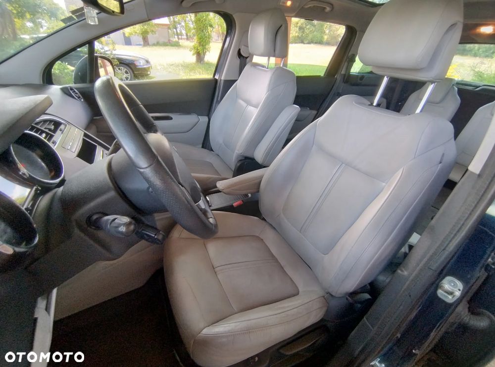 Peugeot 5008 HDI FAP 150 Platinum - 20