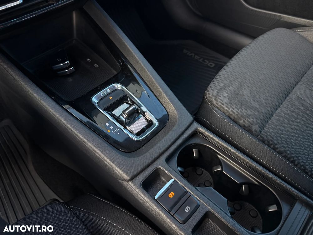 Skoda Octavia 2.0 TSI DSG 4x4 Style - 24