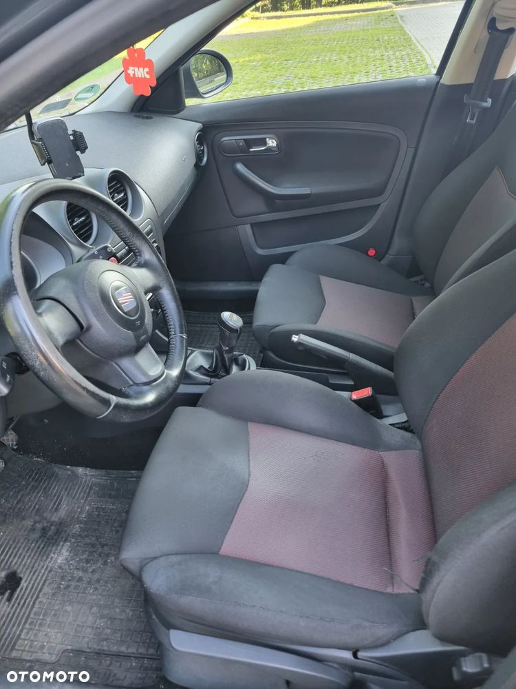 Seat Ibiza 1.4 16V Style - 8