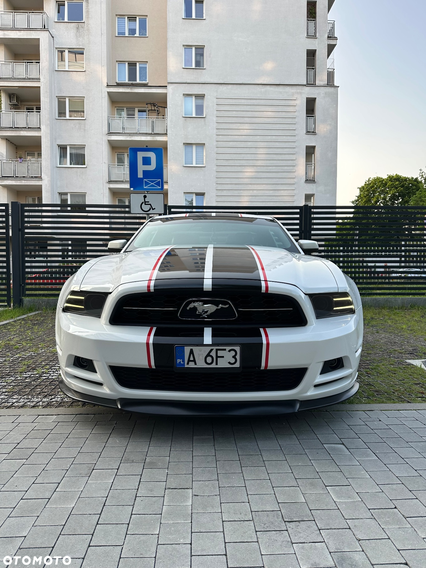 Ford Mustang 3.7 V6 Premium - 14