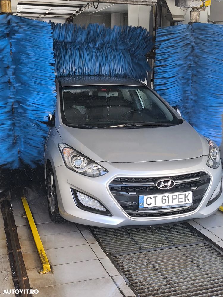Hyundai i30 1.6 GDI Highway+ Aut. - 24