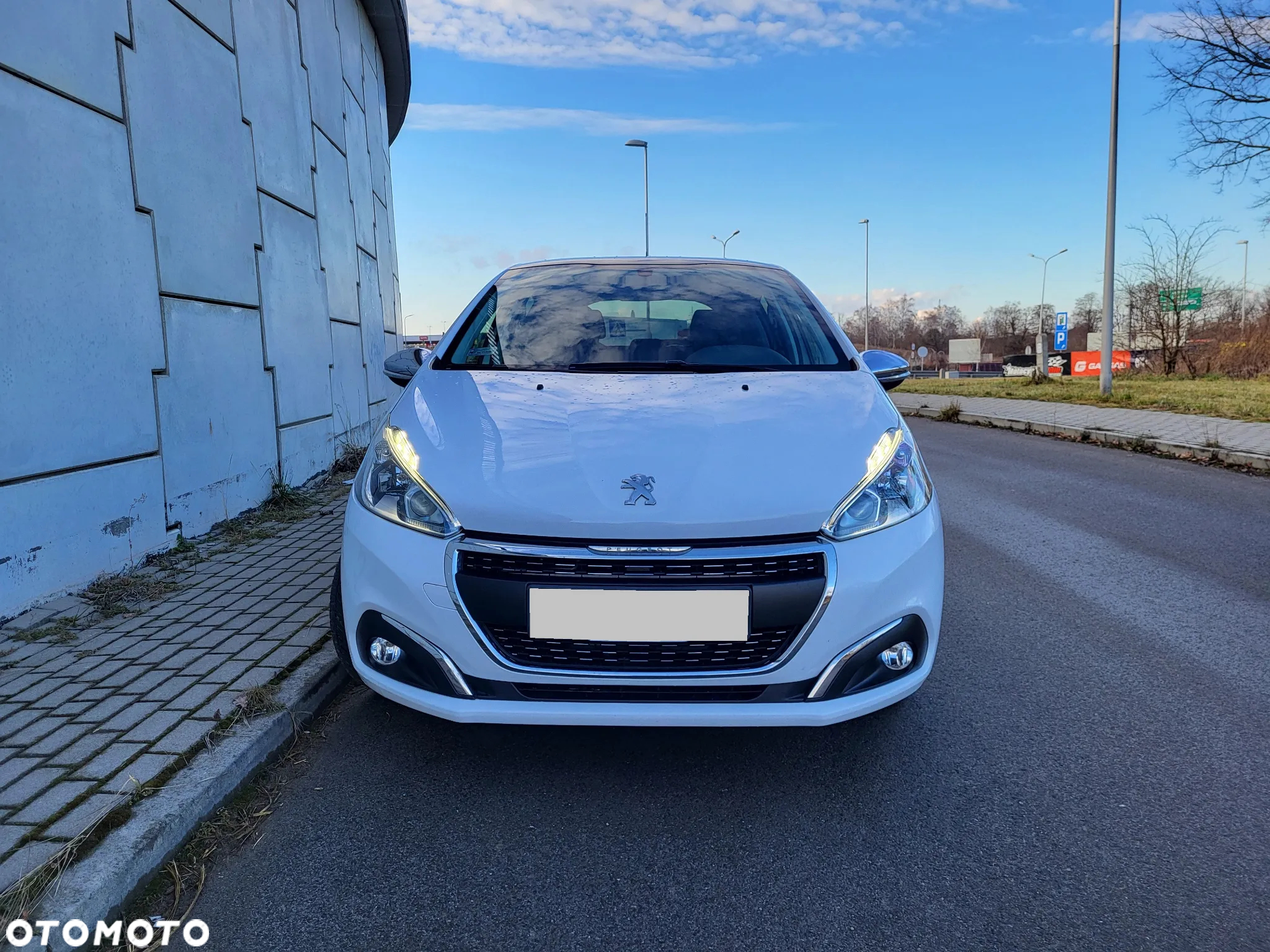 Peugeot 208 - 2
