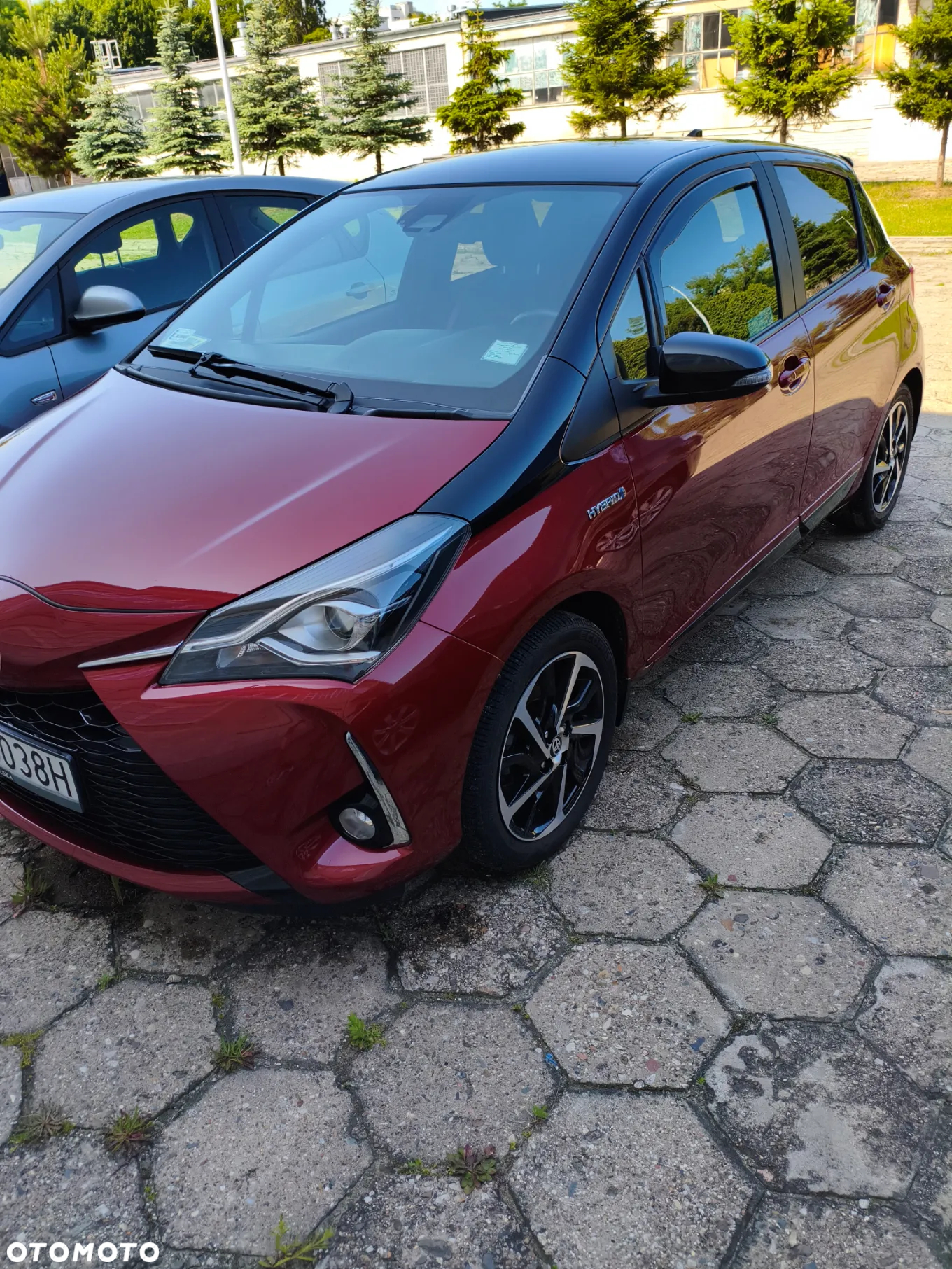 Toyota Yaris Hybrid 100 Selection - 11