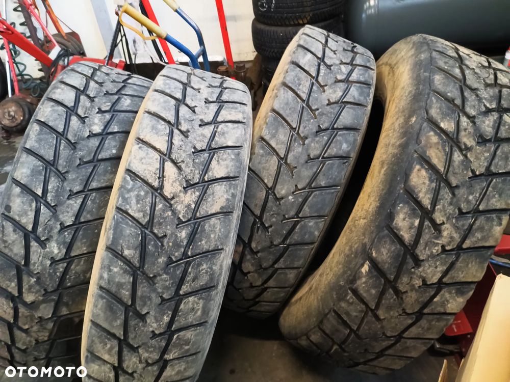 Opona używana 315/80r22.5 napęd - 1