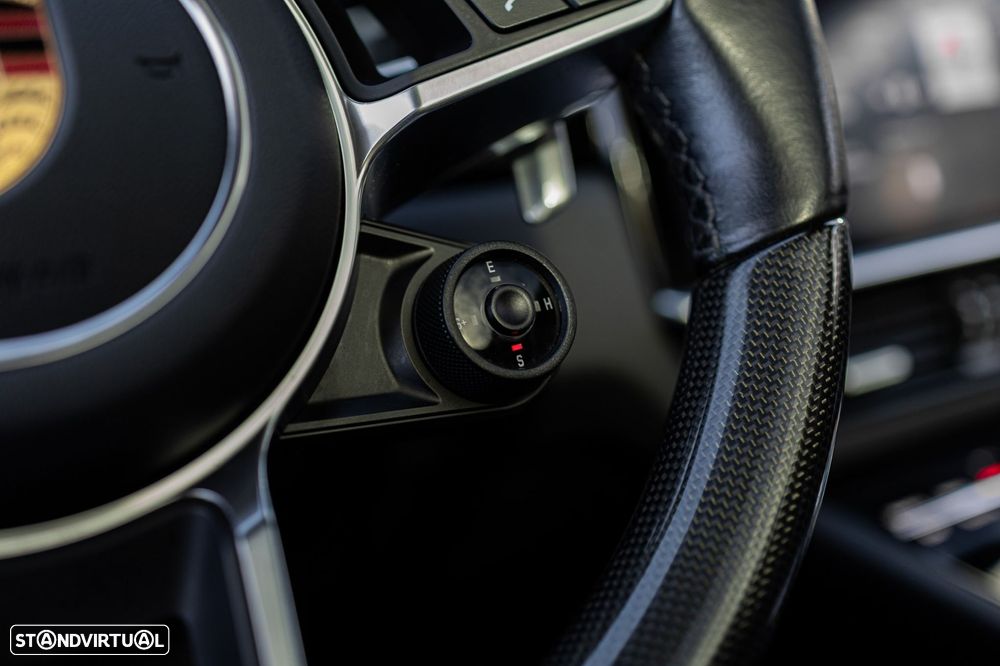 Porsche Cayenne Coupé E-Hybrid - 32