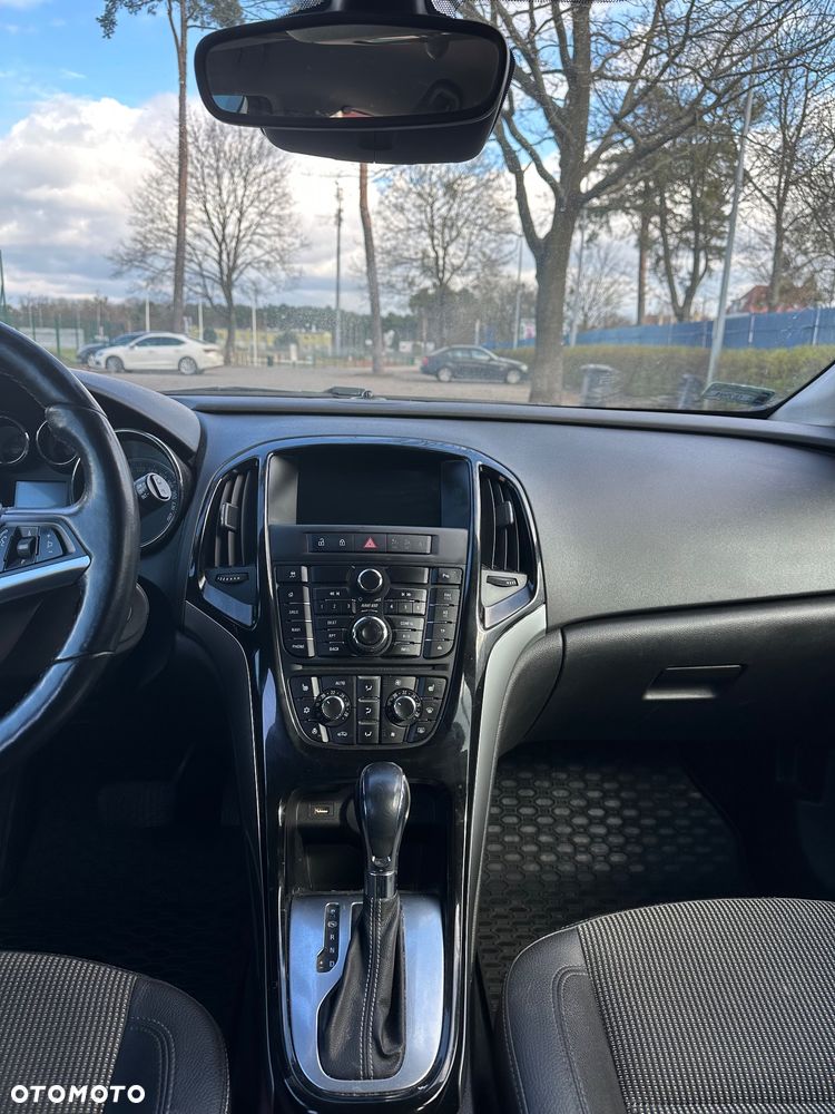 Opel Astra 1.4 T Cosmo - 17