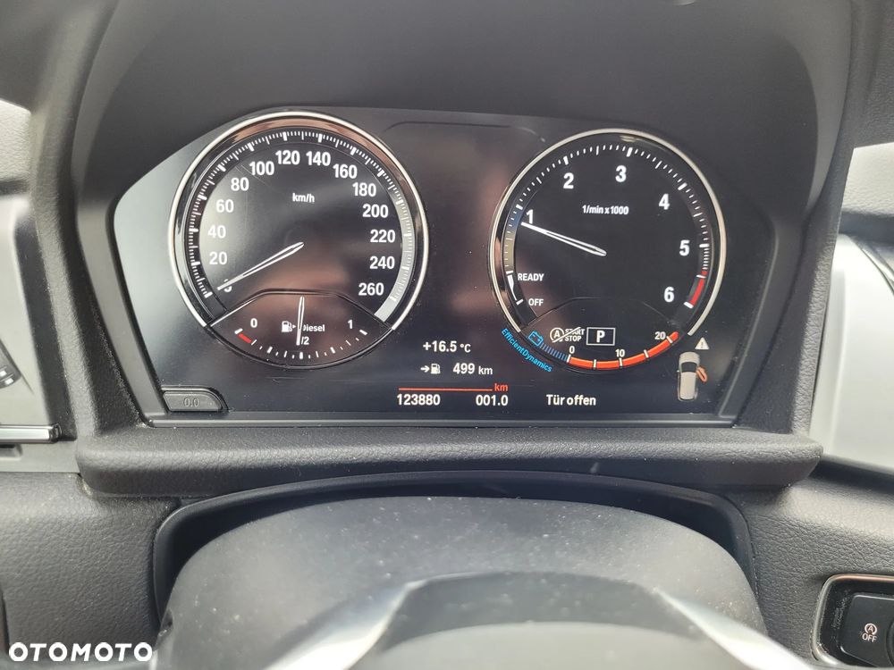 BMW Seria 2 218d - 5