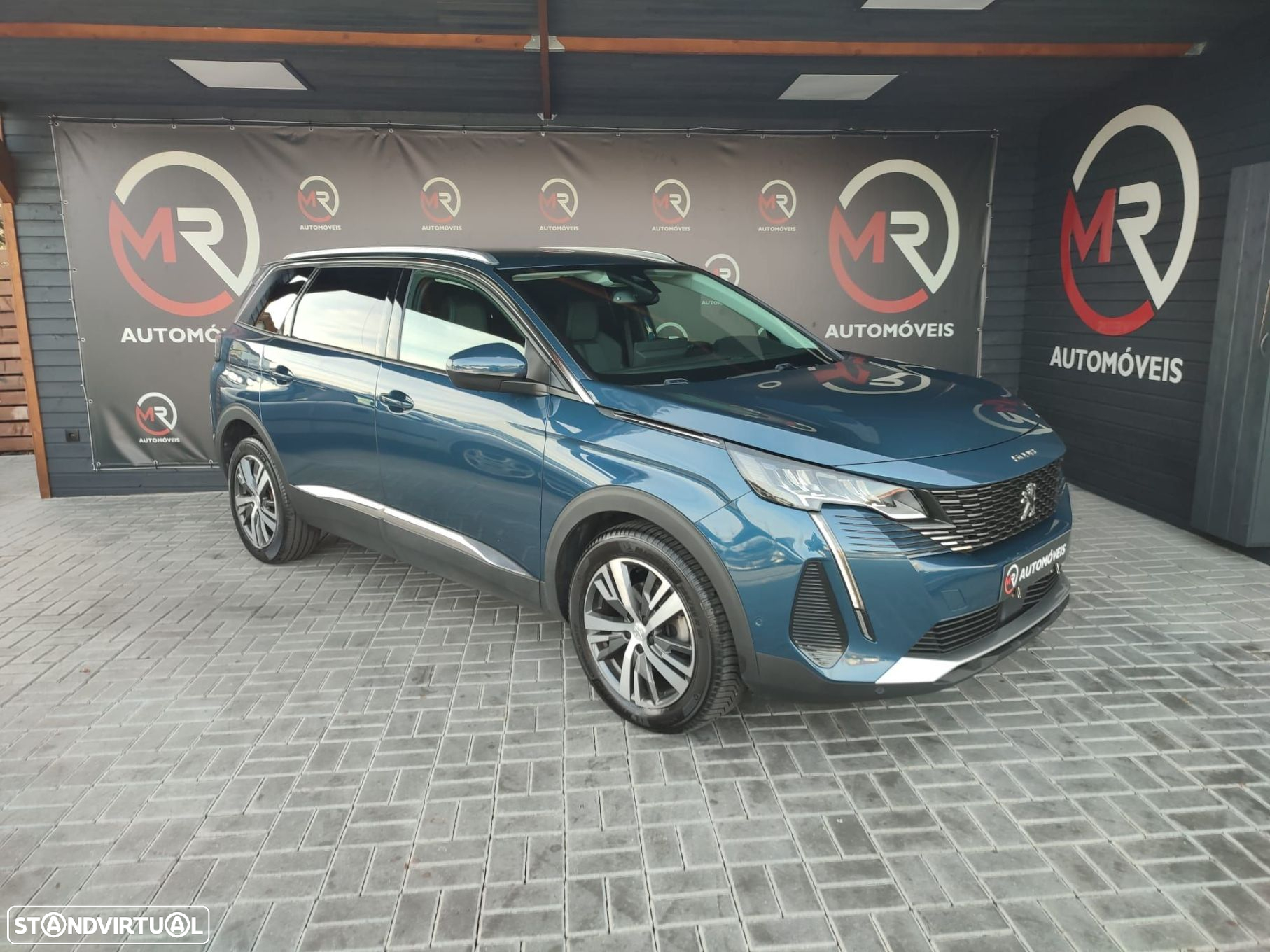 Peugeot 5008 1.5 BlueHDi Allure Pack EAT8 - 4
