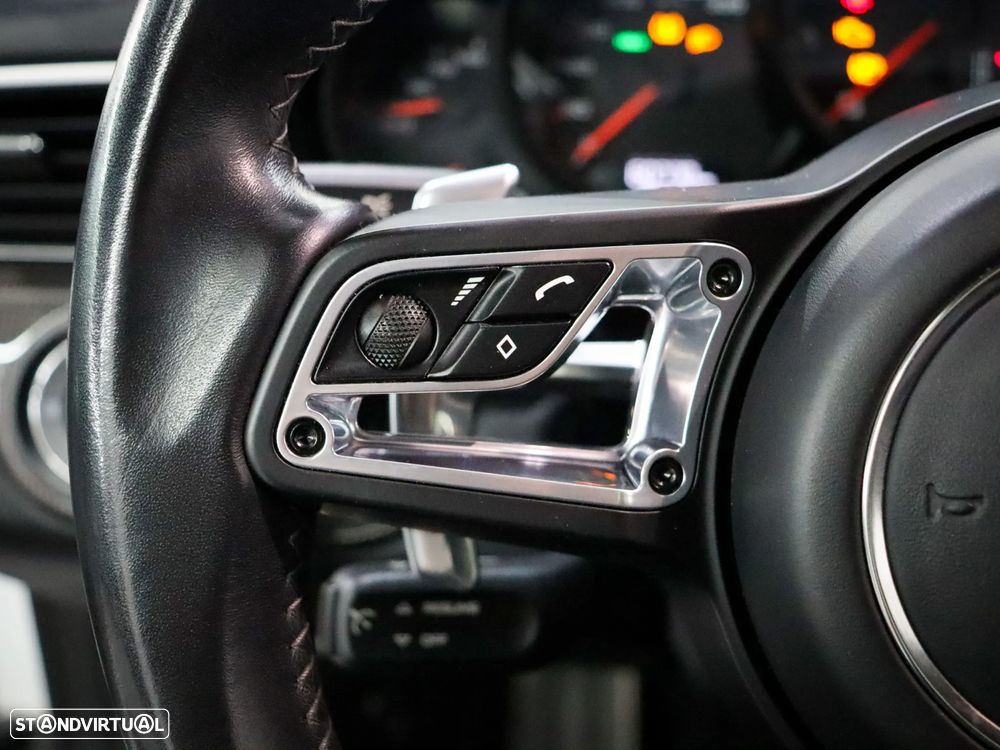 Porsche 911 (991) Carrera 2 PDK - 23