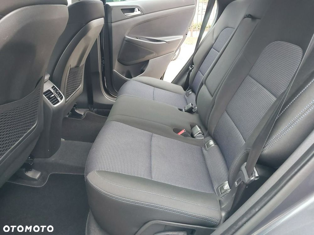 Hyundai Tucson 1.7 CRDI BlueDrive Comfort 2WD DCT - 24