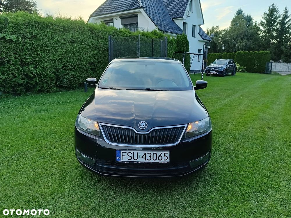 Skoda RAPID 1.6 TDI DSG Style+ - 29