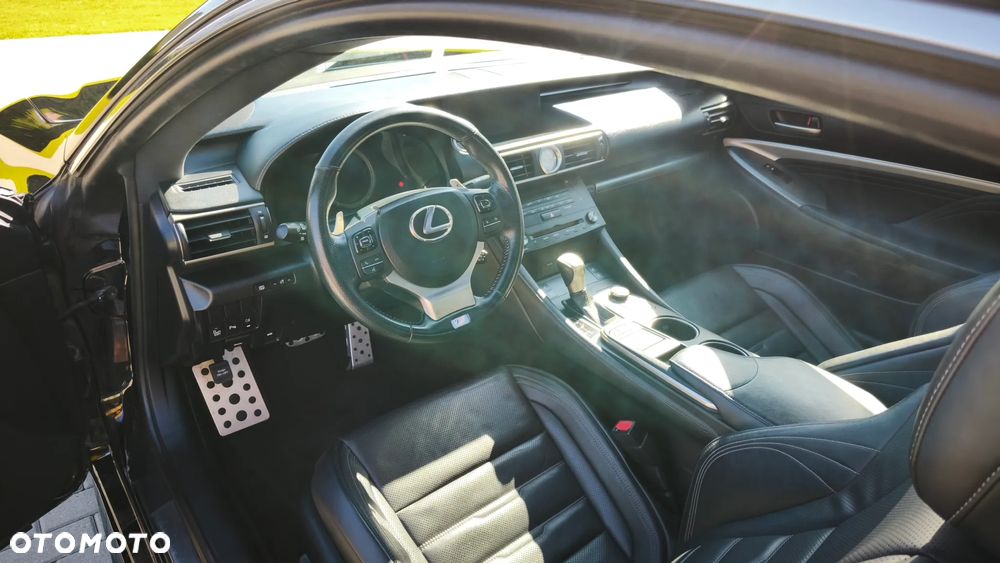Lexus RC - 14