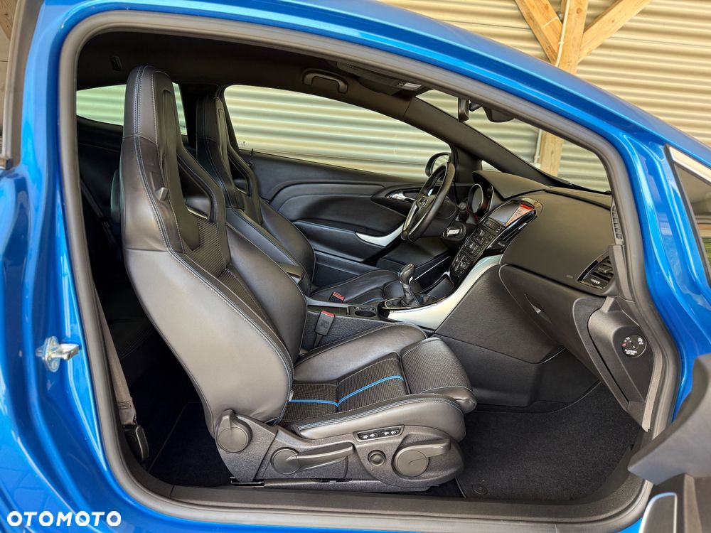Opel Astra OPC - 38