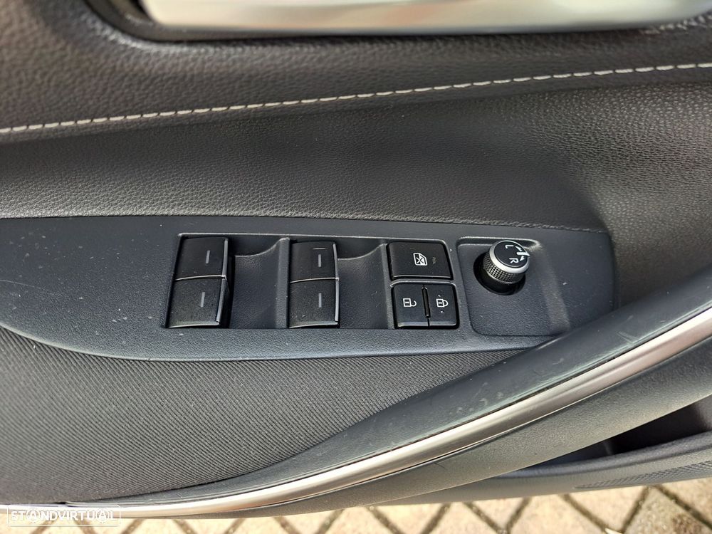 Toyota Corolla 1.8 Hybrid Comfort - 4