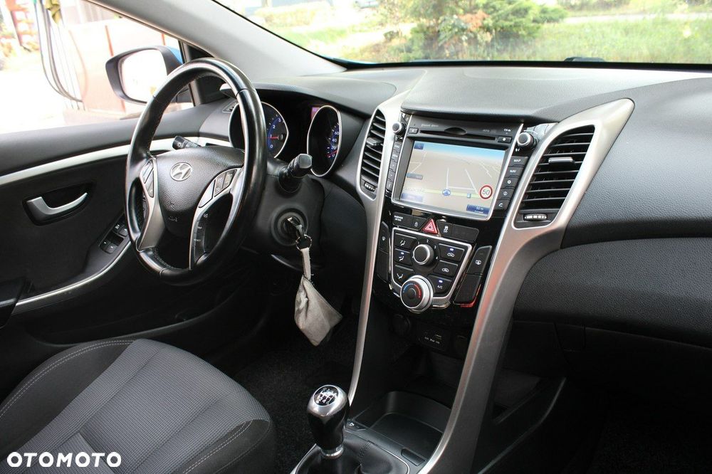 Hyundai i30 1.4 YES - 23