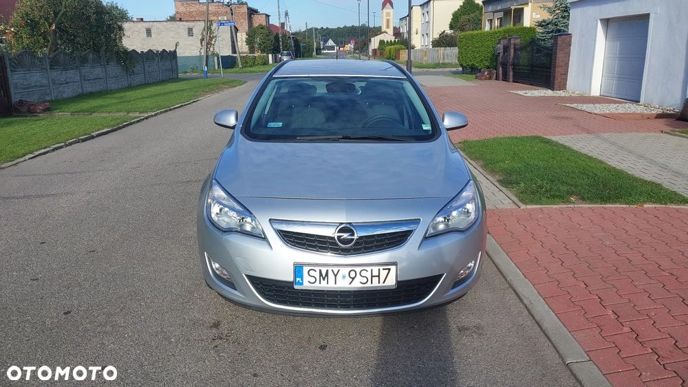 Opel Astra 1.4 Sports Tourer - 1